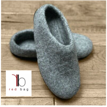 Load image into Gallery viewer, Felt Slippers Grey

