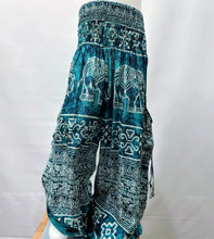 Load image into Gallery viewer, Kids Alibaba Pants Size 5
